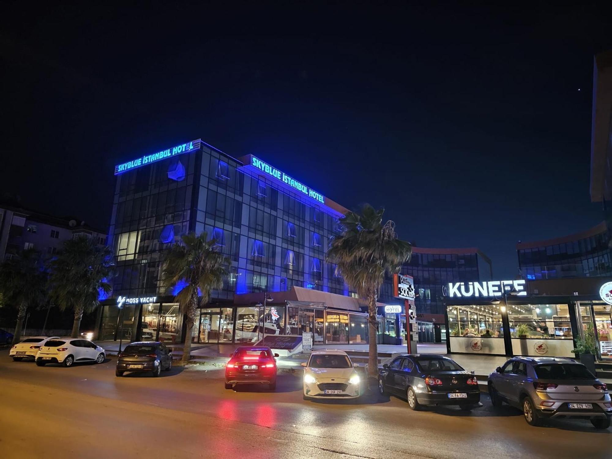 Skyblue Apart Otel